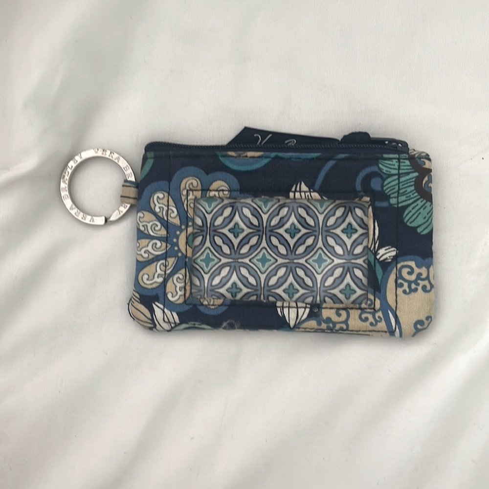 cute vera bradley wallet that use can use anytime!!